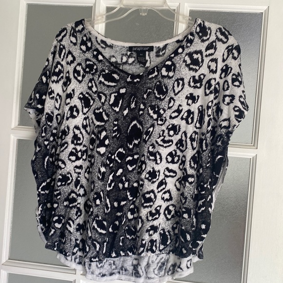 Top - Picture 1 of 2